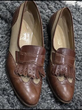 Women's Salvatore Ferragamo  Brown and Tan Leather Fringe Loafers 8.5 2A